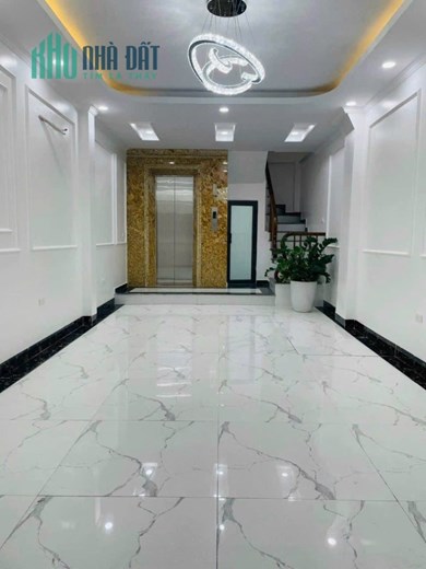 Lạc Long Quân, Tây Hồ - 6 Tầng thang máy - Gần Hồ Tây - Nhỉnh 6 tỷ - HIẾM