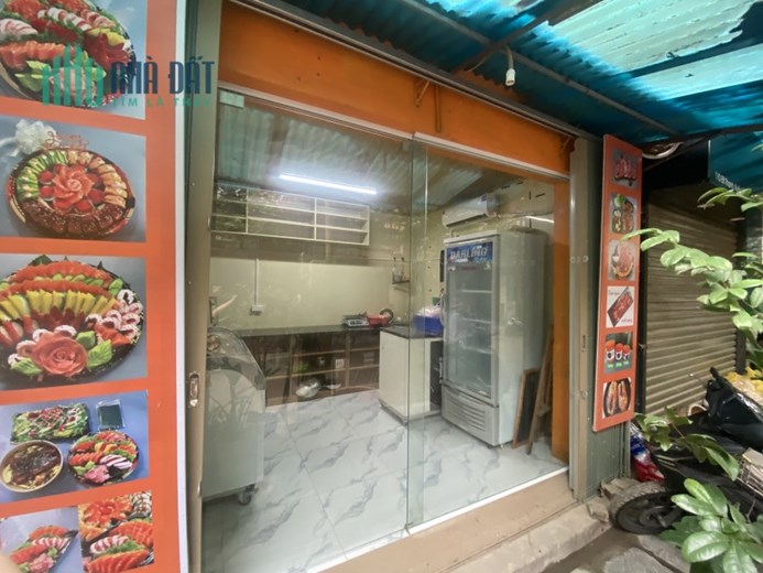 Cần sang nhượng cửa hàng tại 108 nhà E8 tập thể Thanh Xuân Bắc