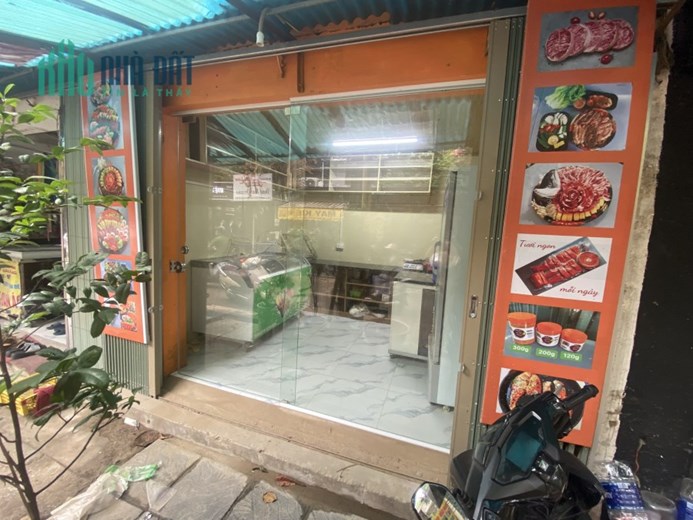 Cần sang nhượng cửa hàng tại 108 nhà E8 tập thể Thanh Xuân Bắc