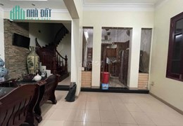 Chính chủ cần cho thuê nhà mặt đường Chiến thắng, Phường Văn Quán, Quận Hà Đông, Hà Nội