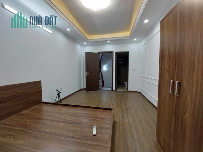 CHO THUÊ NHÀ HGĐ, VP, Ở NHÓM, 35m2, 5T, 3N, ĐỦ ĐỒ.....GẦN Ô TÔ. CỔ NHUẾ.