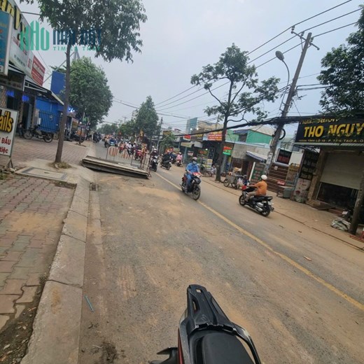 Bán nhà mặt tiền đường Tỉnh Lộ 10 Bình Tân 4x30 đang buôn bán gần chợ,UB phường Tân Tạo.