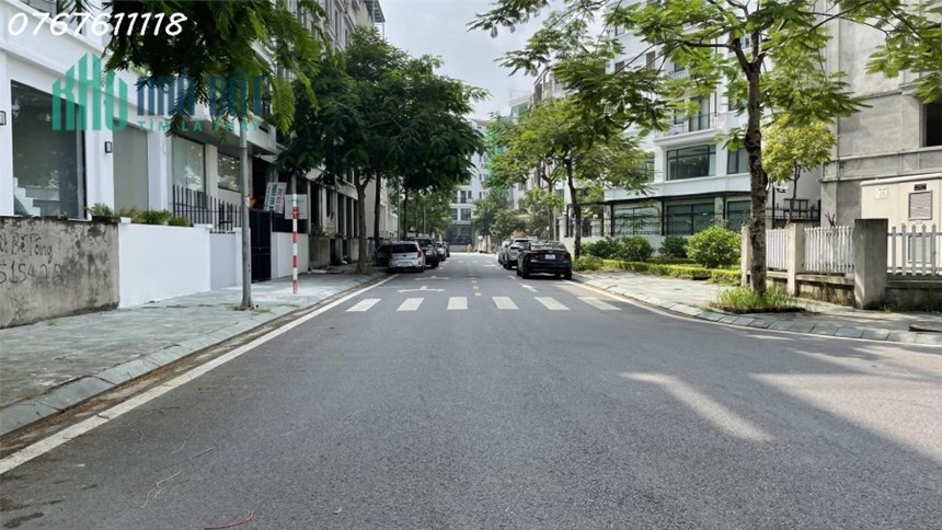 Bán Nhà liền kề Lâm Du Bồ Đề, vỉa hè5m, 80m*4T, MT8m.2M,15.8 tỷ