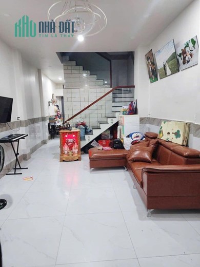 bán nhà gần coopmart trường chinh 60m2 3tang 5ty nhỉnh nhà mới 0932030061