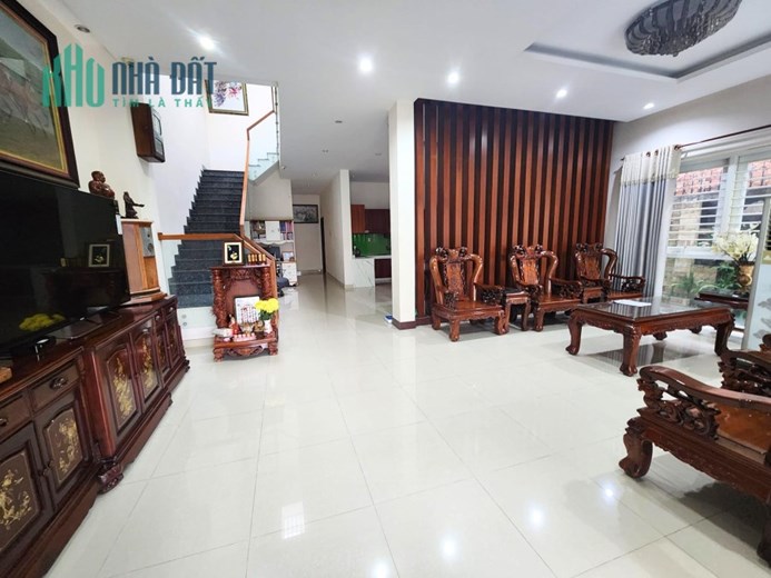 Nhà Đẹp Mặt Tiền Kinh Doanh Ngang 10m Tô Ký Hóc Môn