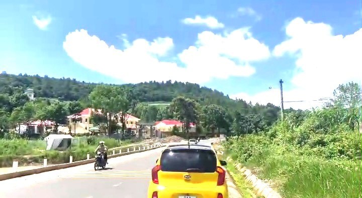 ĐẤT  ĐẸP  – GIÁ TỐT- CHÍNH  CHỦ  BÁN NHANH LÔ ĐẤT  MẶT TIỀN  Tại Đường ĐT  725, Xã Gia Lâm, Lâm Hà