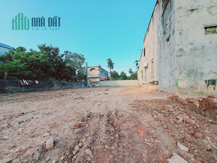 MẶT ĐƯỜNG LIÊN XÃ KINH DOANH SẤP MẶT SÁT NGAY QUẬN HÀ ĐÔNG 
- diện tích 118m đã trừ lưu không , mặt