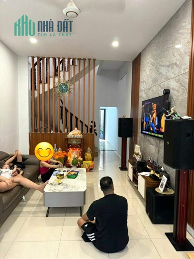 Bán Nhà Mặt Tiền Nguyễn Minh Hoàng, Tân Bình, 80m2, 4 Tầng, Dòng Tiền 25tr, Nhỉnh 15 Tỷ TL.