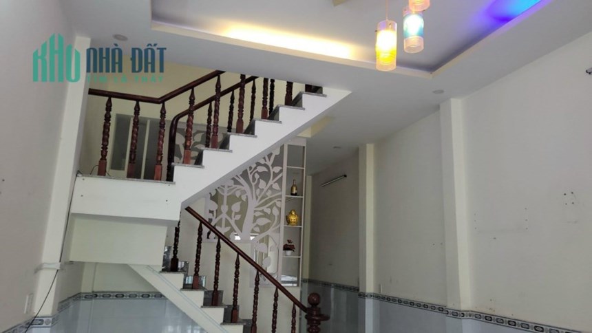 Bán Nhà 2 Tầng Đẹp Đường Xe Tải Chỉ 3 Tỷ 270 Triệu Hóc Môn