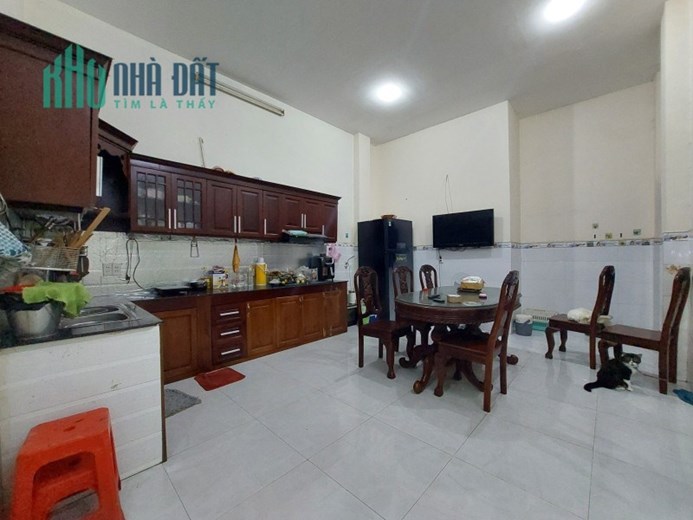 Bán nhà 90m2, 5 tầng, 4.4m x 20m Trung Chánh Hóc Môn giá 6 tỷ
