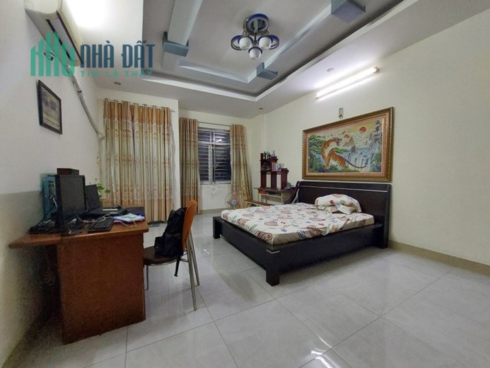 Bán nhà 90m2, 5 tầng, 4.4m x 20m Trung Chánh Hóc Môn giá 6 tỷ