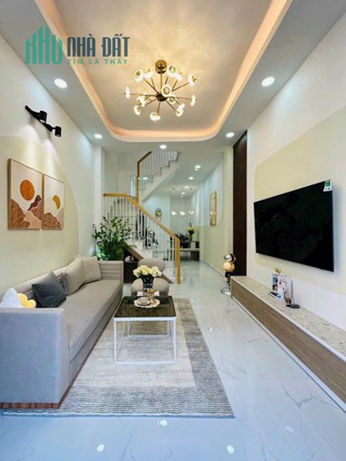 Bán gấp nhà Hẻm đẹp hẻm 8m Hoàng Hoa Thám, p12, Tân Bình,