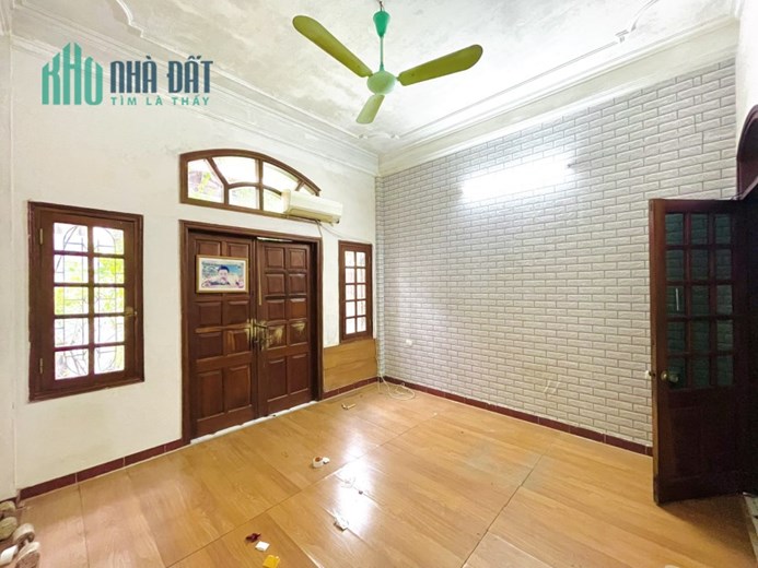 NGÕ 211 KHƯƠNG TRUNG - 40M2 X 4 TẦNG - MT 4.3M - 10M RA ĐƯỜNG ÔTÔ - CHỈ HƠN 4 TỶ