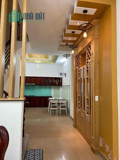 Nhà đẹp 3 tầng 4 phòng gần Chợ Cầu đường Quang Trung