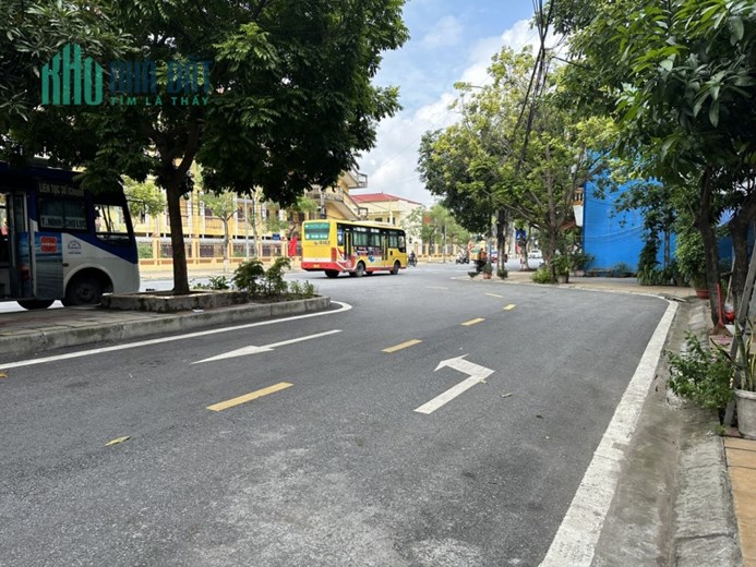 Chính Chủ Cho Thuê Nhà Nguyên Căn 2mặt Tiền Trung Tâm Nhơn Trạch