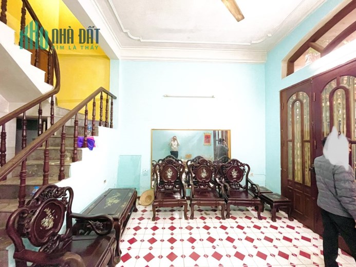 KHƯƠNG TRUNG - THANH XUÂN - CÁCH 10 RA ĐƯỜNG ÔTÔ - 40M2 X 4 TẦNG - MT 4.3M -SỔ  VUÔNG ĐẸP - CHỈ HƠN