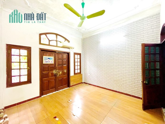 KHƯƠNG TRUNG - THANH XUÂN - CÁCH 10 RA ĐƯỜNG ÔTÔ - 40M2 X 4 TẦNG - MT 4.3M -SỔ  VUÔNG ĐẸP - CHỈ HƠN
