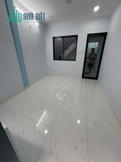 Bán Nhà Lý Thường Kiệt Gò Vấp 28m2 Giá 2 tỷ 8 Mới Đúc 3 phòng ngủ