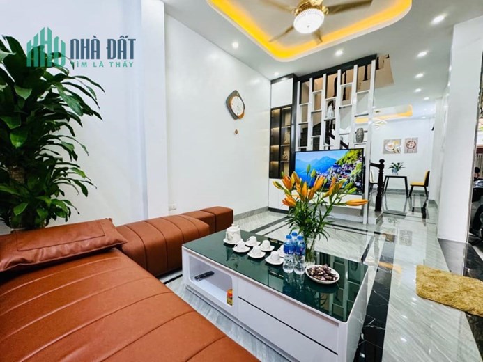 -KHƯƠNG TRUNG- MẶT TIỀN SIÊU RỘNG - NHÀ ĐẸP-40m-4t-mt12m-giá chỉ 4,98tỷ