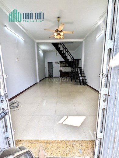 Nhà 2 tầng hẻm xe hơi Lê Đức Thọ, 2PN, 8 triệu/th