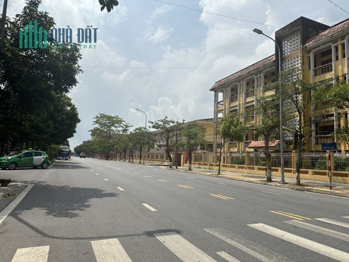 CHÍNH CHỦ BÁN NHÀ 2 MẶT TIỀN PHỐ CHU VĂN AN – VỊ TRÍ ĐẸP.