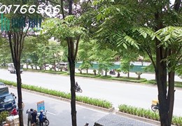 Giá Ngộp Bank!!! Chỉ hơn 23 tỷ, Liền Kề  The Manor Central Park ( 21 Đại lộ Chu Văn An) 75m x 5Tầng.