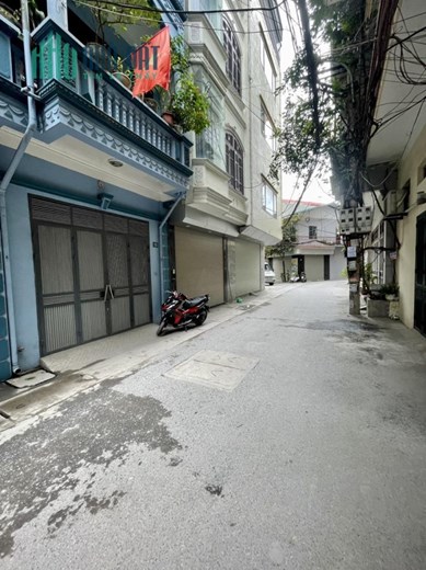 Bán nhà Hoàng Văn Thái 64m x 4 tầng, Mt: 4.1m, phân lô, ô tô vào nhà