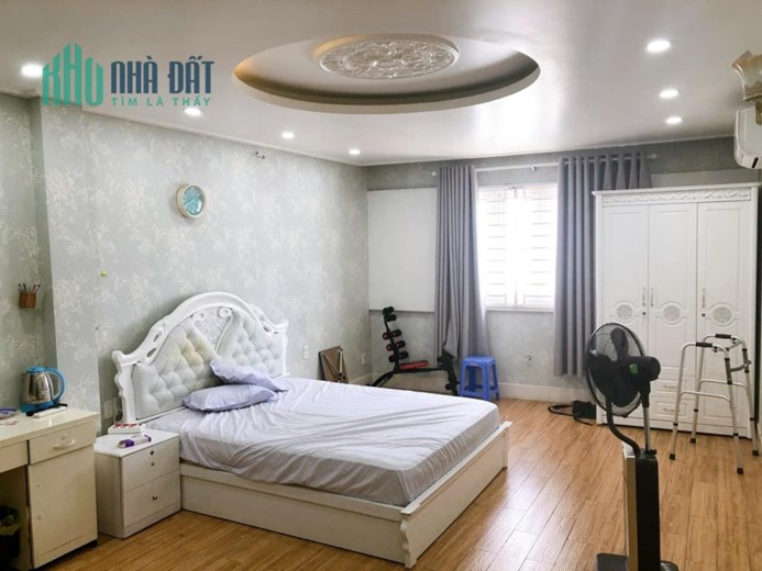 Bán nhà mặt tiền 7 Tầng nở hậu 8m, 50 Phòng ngủ kinh doanh CHDV, thu nhập 100 triệu/tháng
