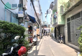 Cần bán nhà 2 Tầng nở hậu, rộng hơn 100m2, Hẻm trước nhà rộng 6m, đường Âu Dương Lân Quận 8