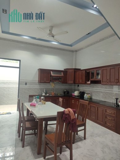 Bán nhà Lã Xuân Oai Quận 9 - Ô tô ngủ trong nhà - 106m2 - Nhỉnh 6 tỷ -  3 tầng 4 PN