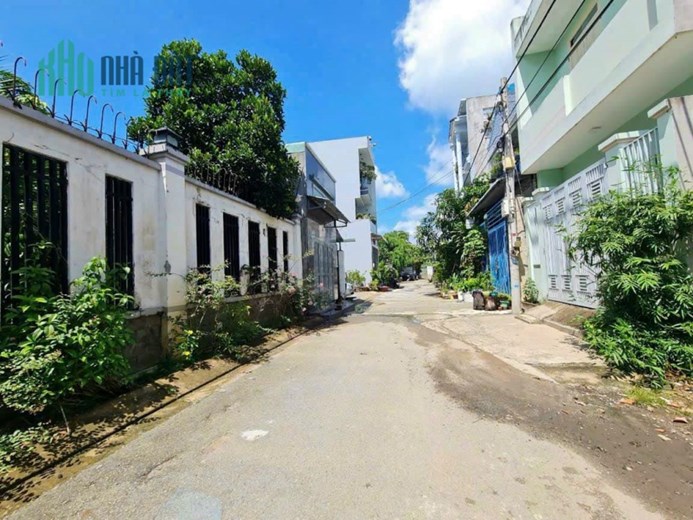 Bán đát Long Phước 81m hiện hữu,sổ riêng,Giá 2.6 tỷ 0933660119