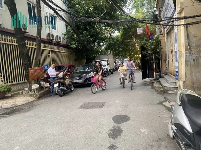 Bán nhà Đặng Tiến Đông 50m², 5 tầng, MT 4.8m, giá 11.8 tỷ Đống Đa. MUA Liên hệ : O94lO7l689