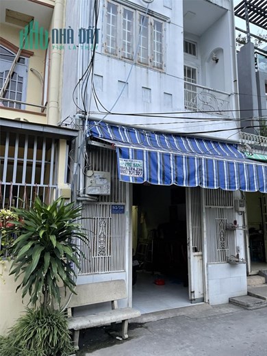NHÀ ĐẸP - GIÁ TỐT - CHÍNH CHỦ Cần Bán Nhanh Căn Nhà Vị Trí Đắc Địa Tại Quận Bình Tân - HCM