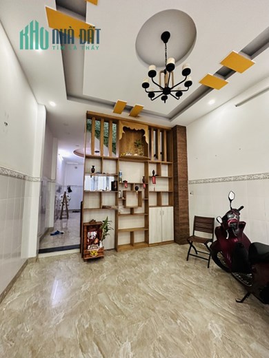 Bán Nhà 2 Lầu đường Võ Văn Hát q9,DT 55m,DT sàn 150m,Giá 4.3ty, Liên Hệ 0933660119 Hoài