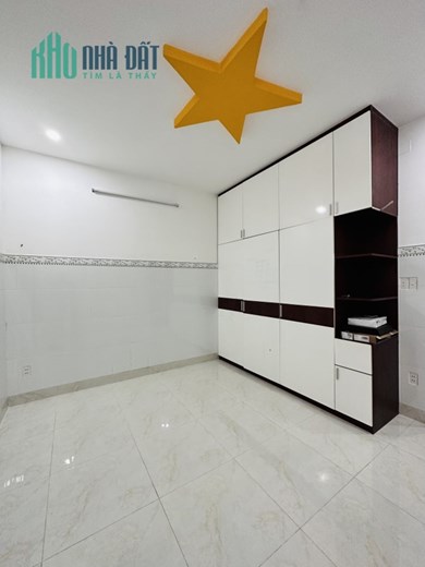 Bán Nhà 2 Lầu đường Võ Văn Hát q9,DT 55m,DT sàn 150m,Giá 4.3ty, Liên Hệ 0933660119 Hoài