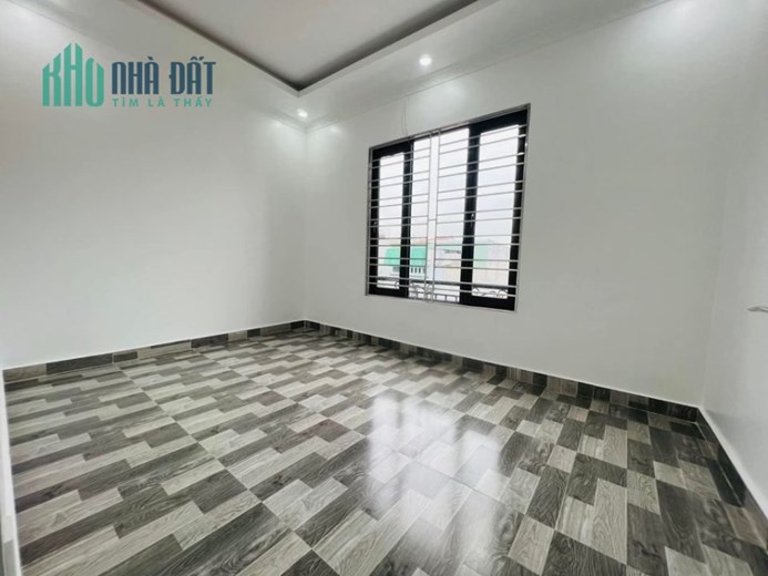 Bán nhà xây mới Trung Hành, diện tích 44m 4 tầng GIÁ 2.6 tỉ ô.tô đỗ cửa