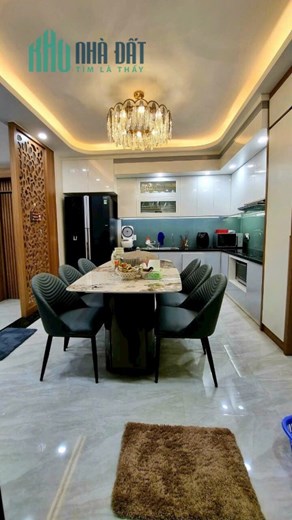 Bán nhà 193 Văn Cao - Thư Trung, 70m 4 tầng GIÁ 5.8 tỉ full nội thất xịn