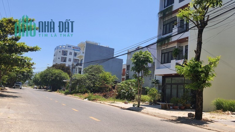 Bán nhà Chính Hữu, 120m2, đường 10m5 lề 5m, sát biển Phạm Văn Đồng, Hiếm, nhỉnh 10 tỷ
