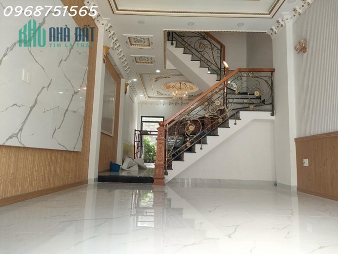 Hạ chào 2 tỷ Nhà 3 tầng Đường HXH Đỗ Xuân Hợp, Phước Long B Còn 5,9 tỷ