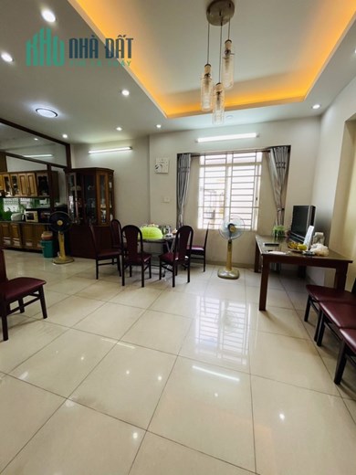 CHDV siêu lợi nhuận, HĐT khoán 300tr/tháng - Giá chỉ 28 tỷ cho tòa nhà 9*21 - Hầm 8 tầng.