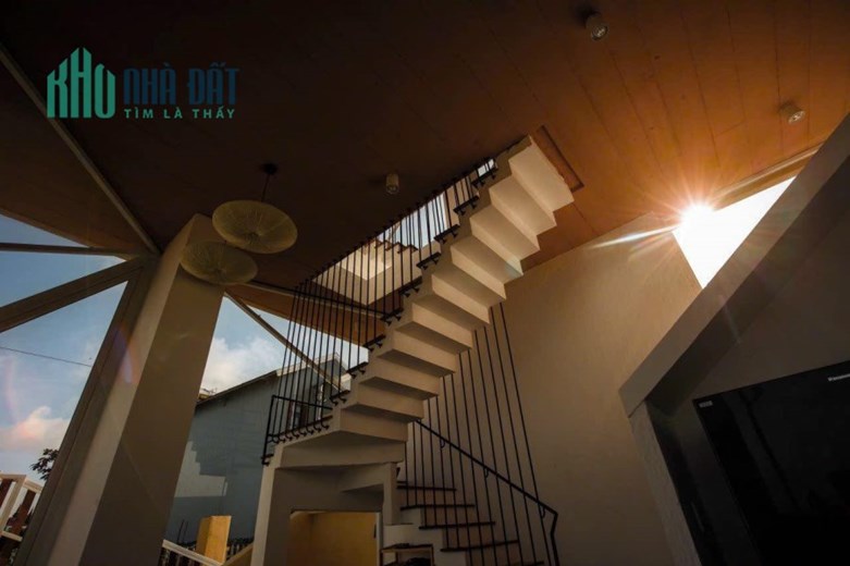 Biệt thự Nam Hồ P11 Đà Lạt 281m2 phong cách độc lạ