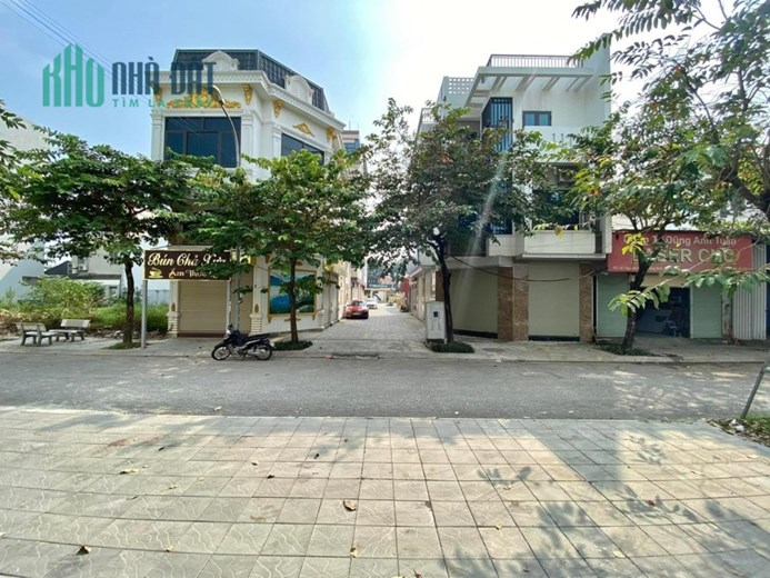 Bán nhà 3 tầng khu đô thị Nguyên Khê Đông Anh lô góc 3 mặt tiền 111.3m2 kinh doanh