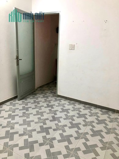 Bán nhà đường Nguyễn Chí Thanh, phường 3, quận 10, 4 tầng, 3 tỷ 8