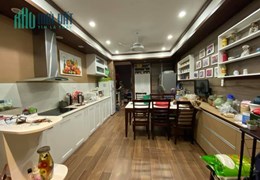 Bán nhà Nguyễn Khuyến, ngõ thoáng sạch sẽ, ba bước ra Hồ Văn Quán, 34m2, 5.6 tỷ