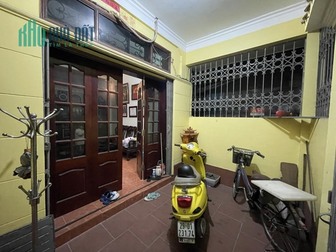 Bán nhà riêng phố Nguyễn Trãi 58m 3 tầng LÔ GÓC  3 mặt thoáng ngõ thông nhỉnh 6  tỷ lh 0817606560