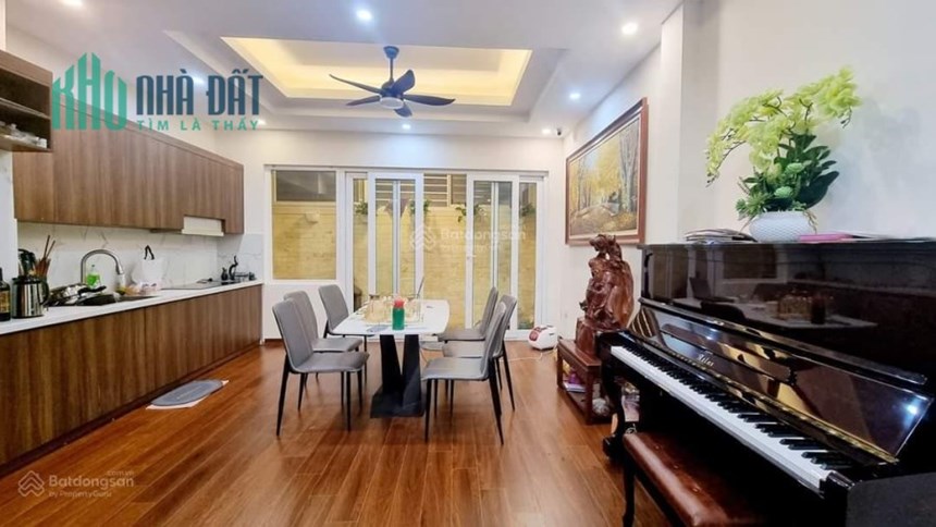 Bán nhà khu đô thị Văn Quán, Hà Đông 65m2 MT 5m. Giá 9.8 tỷ