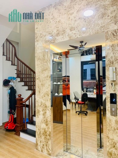 Bán nhà mặt phố Vĩnh Phúc, mới xây thang máy, DT 80m2 x 7 tầng, MT 5m.