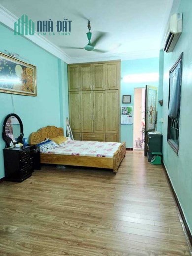Bán Nhà Phố Nghĩa Dũng - Ba Đình 34/37m2 x 4 tầng 3 phòng ngủ, nội thất sang trọng, nhà mới ở ngay,