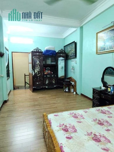 Bán Nhà Phố Nghĩa Dũng - Ba Đình 34/37m2 x 4 tầng 3 phòng ngủ, nội thất sang trọng, nhà mới ở ngay,