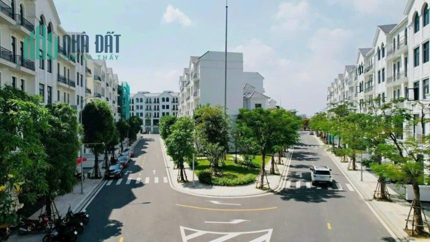 TOP GIÁ SIÊU TỐT Nhà Phố Vinhomes Grand Park hoàn thiện CHO THUÊ NGUYÊN CĂN